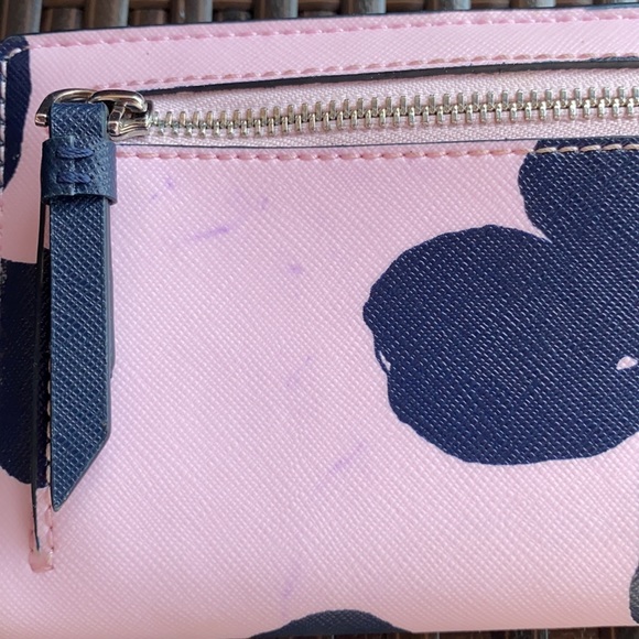 Kate Spade Bifold Wallet - Picture 5 of 5